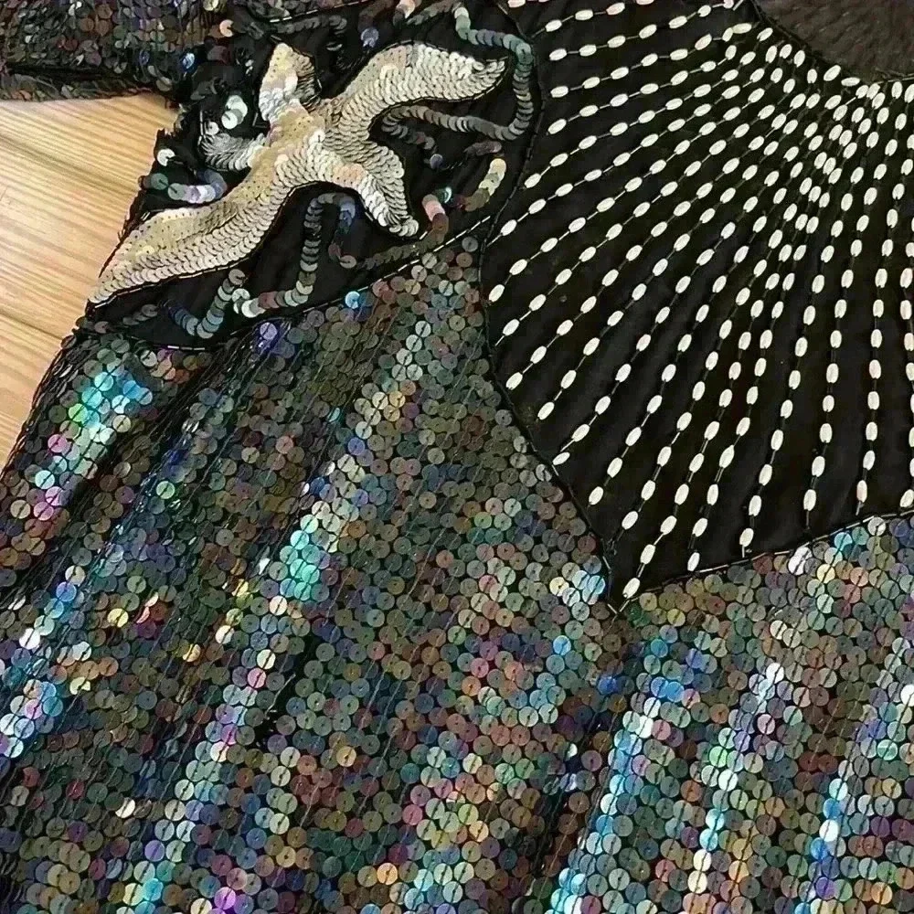 70’s 80’s Sequin Top - Picture 2 of 5